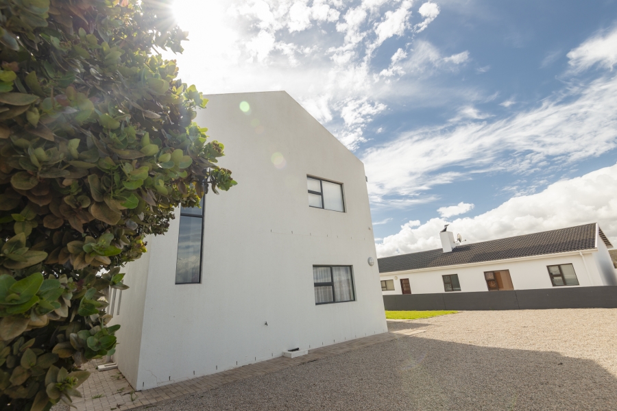 4 Bedroom Property for Sale in Country Club Western Cape